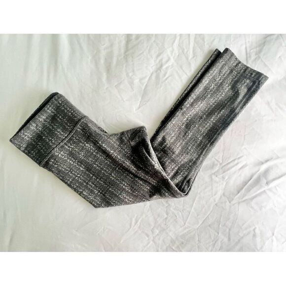 LULULEMON ATHLETICA Wunder Under Crop Ziggy Wee October Angle Wing SIZE 4 - Picture 2 of 7